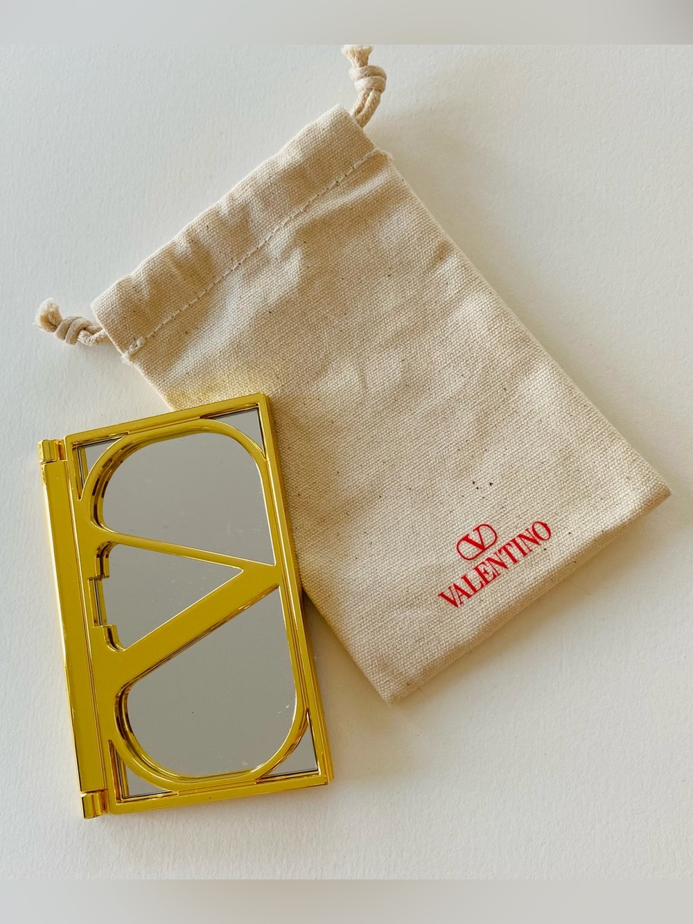 New Valentino Beauty Gold V-Logo Foldable Travel Compact Makeup Mirror Pouch